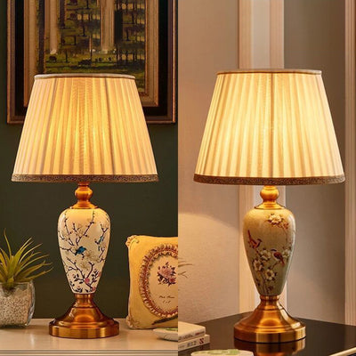 Lampe de table en céramique avec tissu en forme de feuilles de ventilateur rond chinois traditionnel à 1 lumière pour salon 