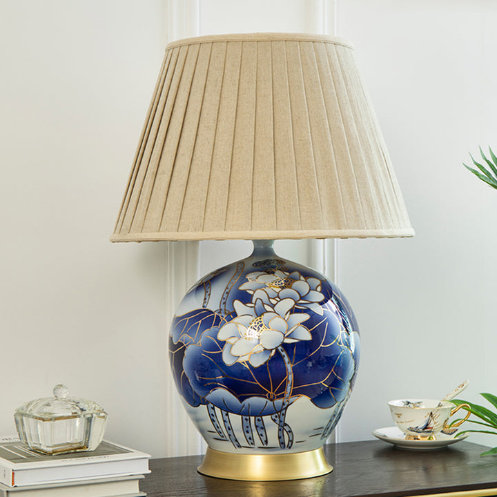 Traditional Vintage Scalloped Round Lotus Flower Fabric Ceramic Metal 1-Light Table Lamp For Living Room