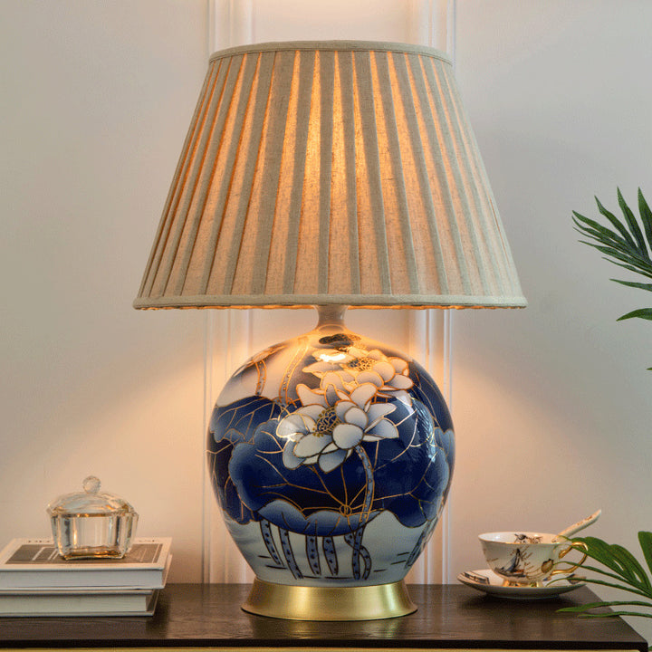 Traditional Vintage Scalloped Round Lotus Flower Fabric Ceramic Metal 1-Light Table Lamp For Living Room