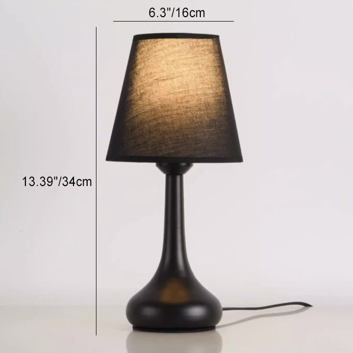 Zeitgenössische kreative runde Tropfenform mit gewelltem Stoff Eisen 1-Licht Tischlampe für das Wohnzimmer 