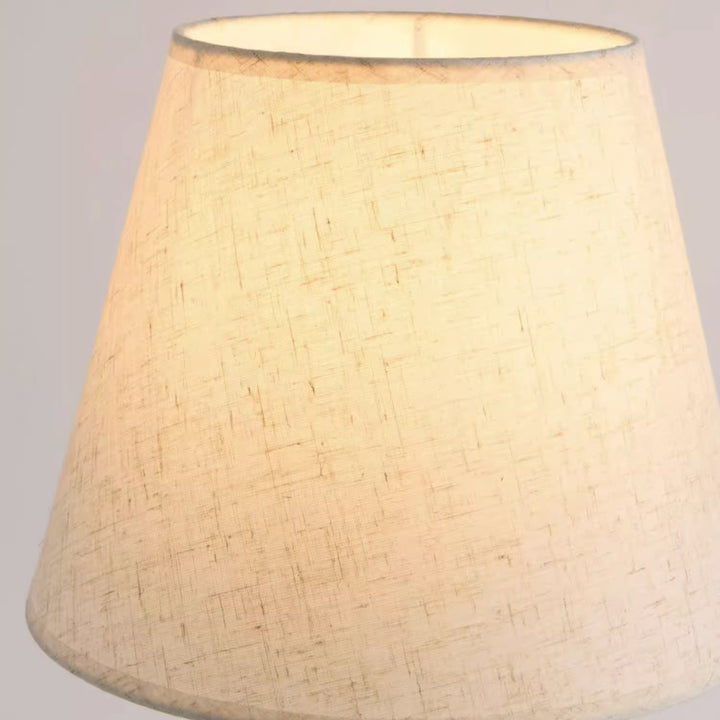 Zeitgenössische kreative runde Tropfenform mit gewelltem Stoff Eisen 1-Licht Tischlampe für das Wohnzimmer 