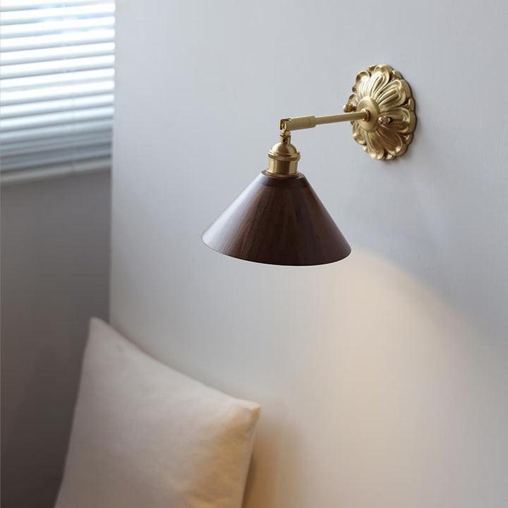 Traditionelle Vintage verstellbare Zylinderkegel-Blumenbasisplatte Holz Messing 1-Licht-Wandleuchte für Wohnzimmer 