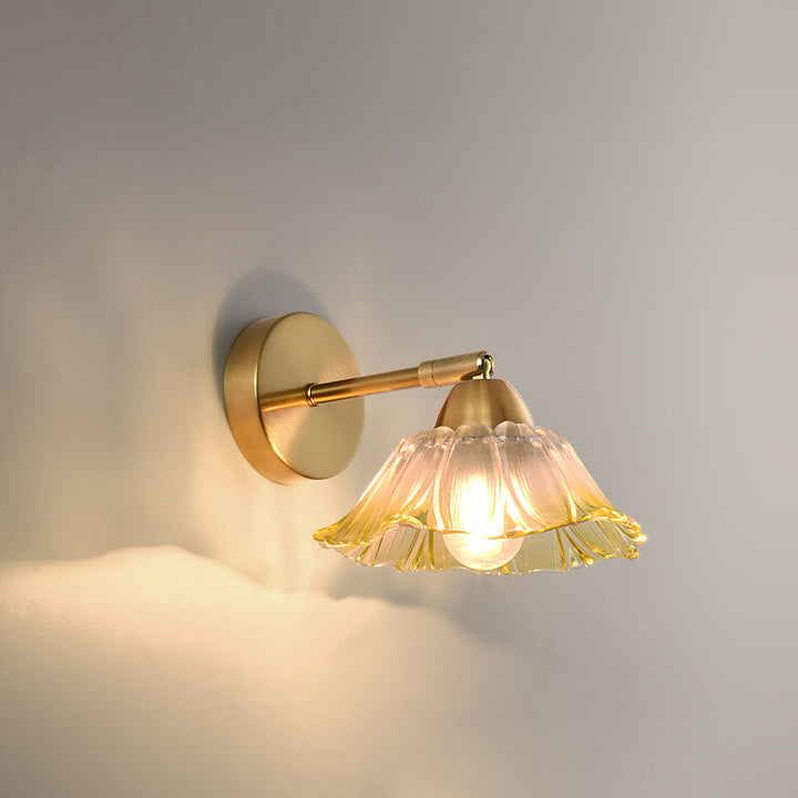 Applique murale contemporaine scandinave à une lumière avec matériel en verre rond réglable et motif floral pour salon 