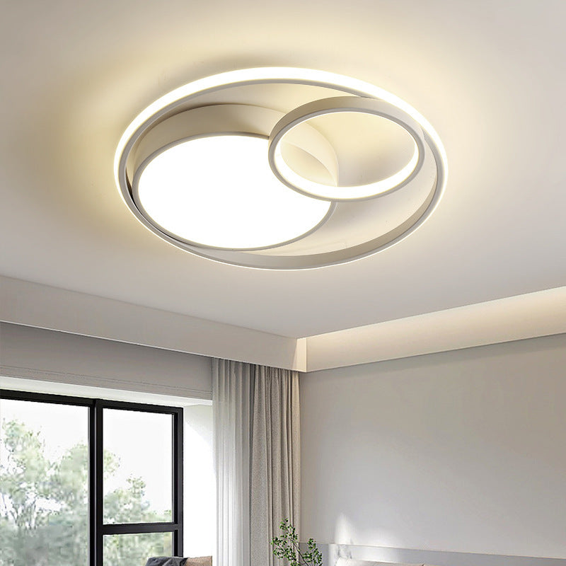 Moderne minimalistische runde Stapelring-Eisen-LED-Deckenleuchte für das Schlafzimmer 