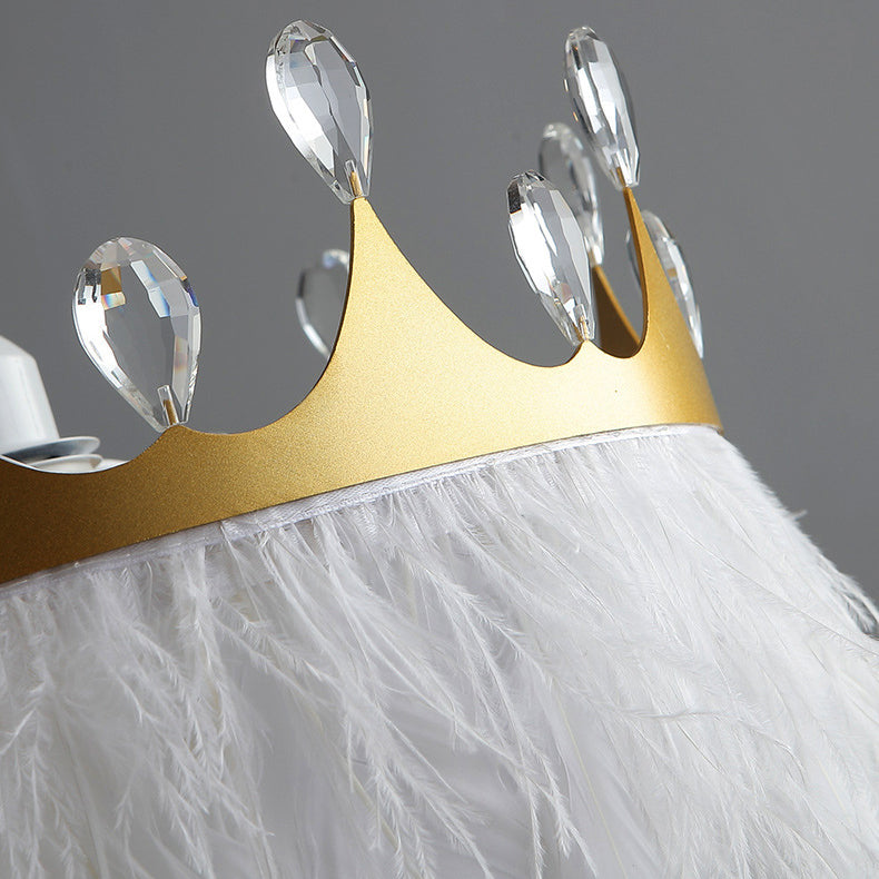 Moderner Luxus Kronenform Runde Feder Kristall Eisen 1-Licht Kronleuchter für Wohnzimmer 