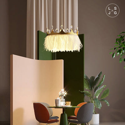 Moderner Luxus Kronenform Runde Feder Kristall Eisen 1-Licht Kronleuchter für Wohnzimmer 