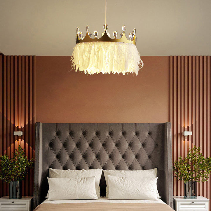 Chandelier Moderne de Luxe en Forme de Couronne Ronde avec Plumes et Cristaux en Fer à 1 Lumière pour Salon 