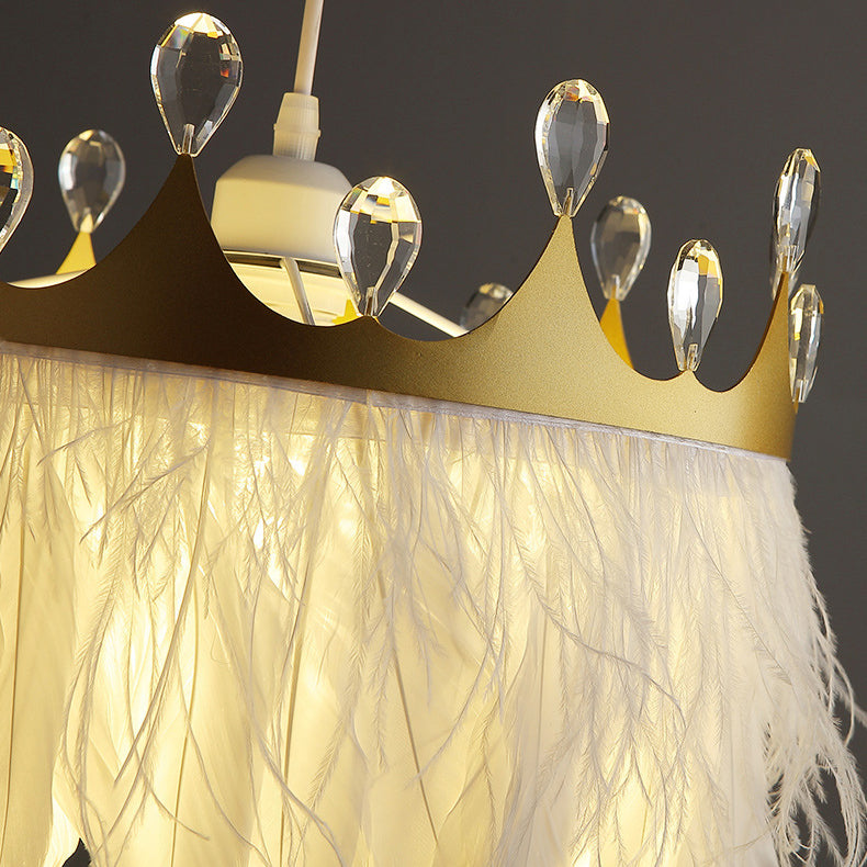 Chandelier Moderne de Luxe en Forme de Couronne Ronde avec Plumes et Cristaux en Fer à 1 Lumière pour Salon 