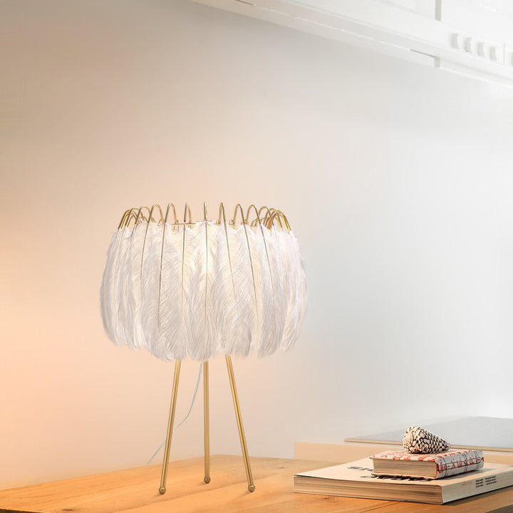 Lampe de table 1 lumière en fer avec support triangulaire rond scandinave contemporain pour salon 