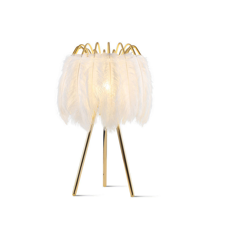 Lampe de table 1 lumière en fer avec support triangulaire rond scandinave contemporain pour salon 
