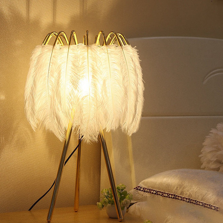Lampe de table 1 lumière en fer avec support triangulaire rond scandinave contemporain pour salon 