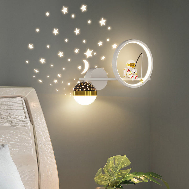 Lampe murale LED en acrylique et fer, ronde, style Art déco moderne, avec astronaute, pour salon 