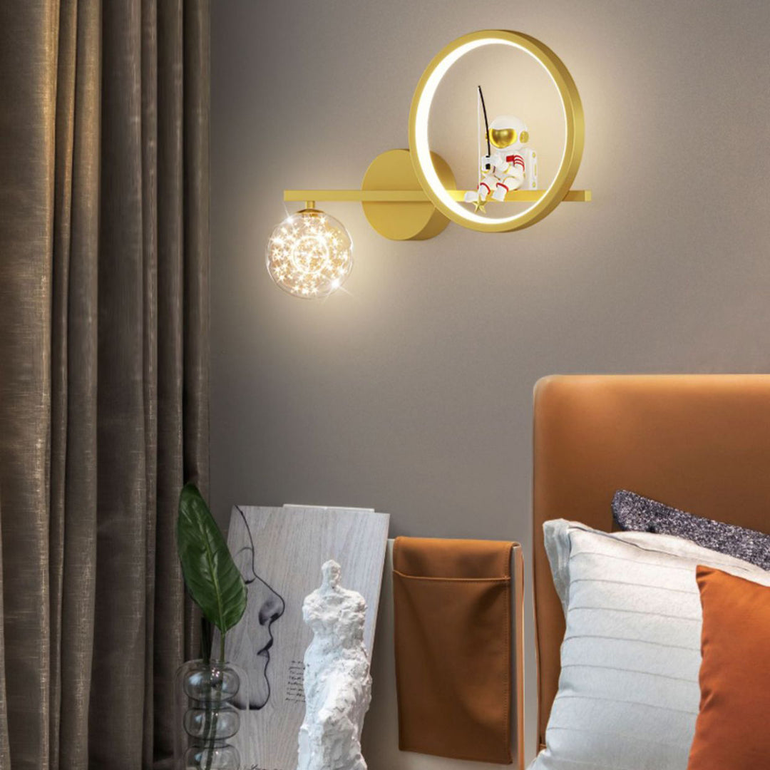 Lampe murale LED en acrylique et fer, ronde, style Art déco moderne, avec astronaute, pour salon 