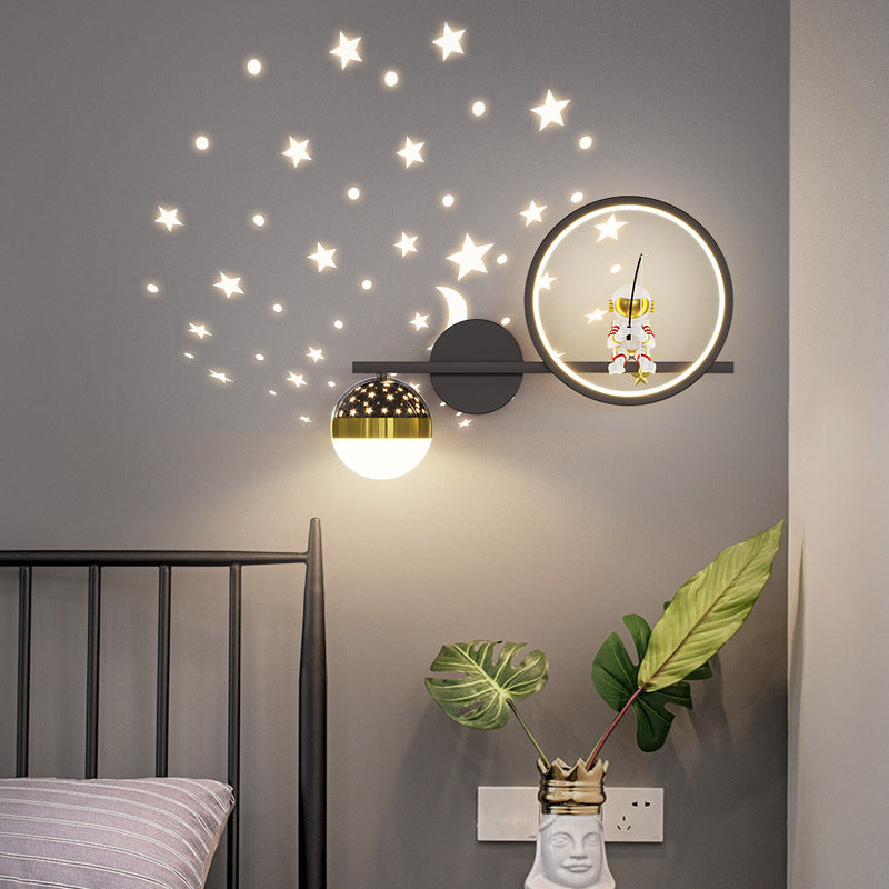 Lampe murale LED en acrylique et fer, ronde, style Art déco moderne, avec astronaute, pour salon 