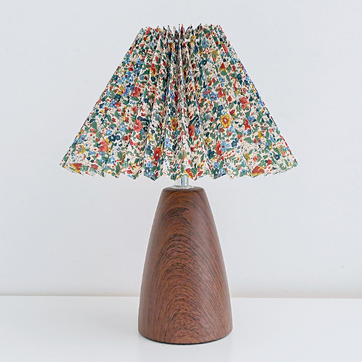 Traditional Vintage Scalloped Pleated Cone Fabric Wood LED Table Lamp For Living Room