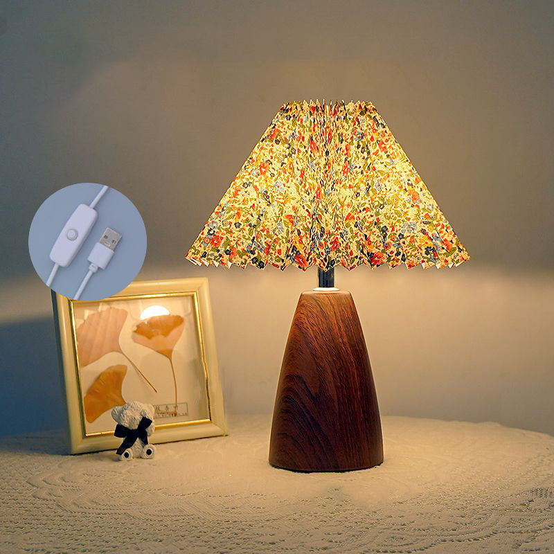 Traditional Vintage Scalloped Pleated Cone Fabric Wood LED Table Lamp For Living Room