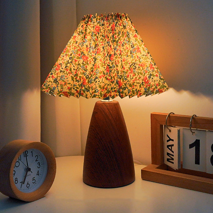 Traditional Vintage Scalloped Pleated Cone Fabric Wood LED Table Lamp For Living Room
