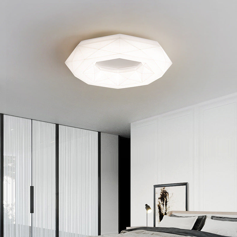 Zeitgenössische kreative Creme-Polygon-PE-Eisen-LED-Deckenleuchte für das Schlafzimmer 