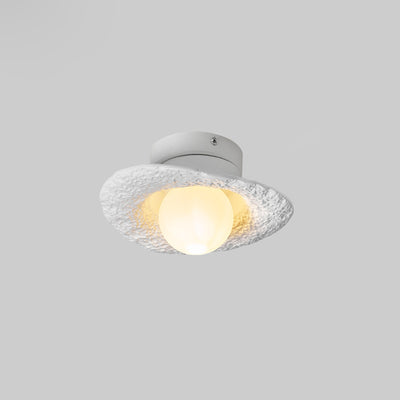 Zeitgenössische kreative unregelmäßige runde Kugelharz-Hardware 1-Licht Semi-Flush-Montage Deckenleuchte für Wohnzimmer 