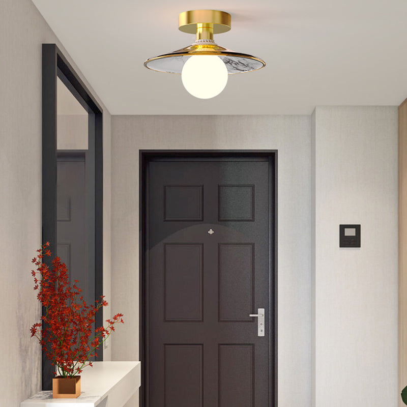 Zeitgenössische kreative Kugelschirm-Rundglas-Eisen-1-Licht-Halbeinbau-Deckenleuchte für das Wohnzimmer 