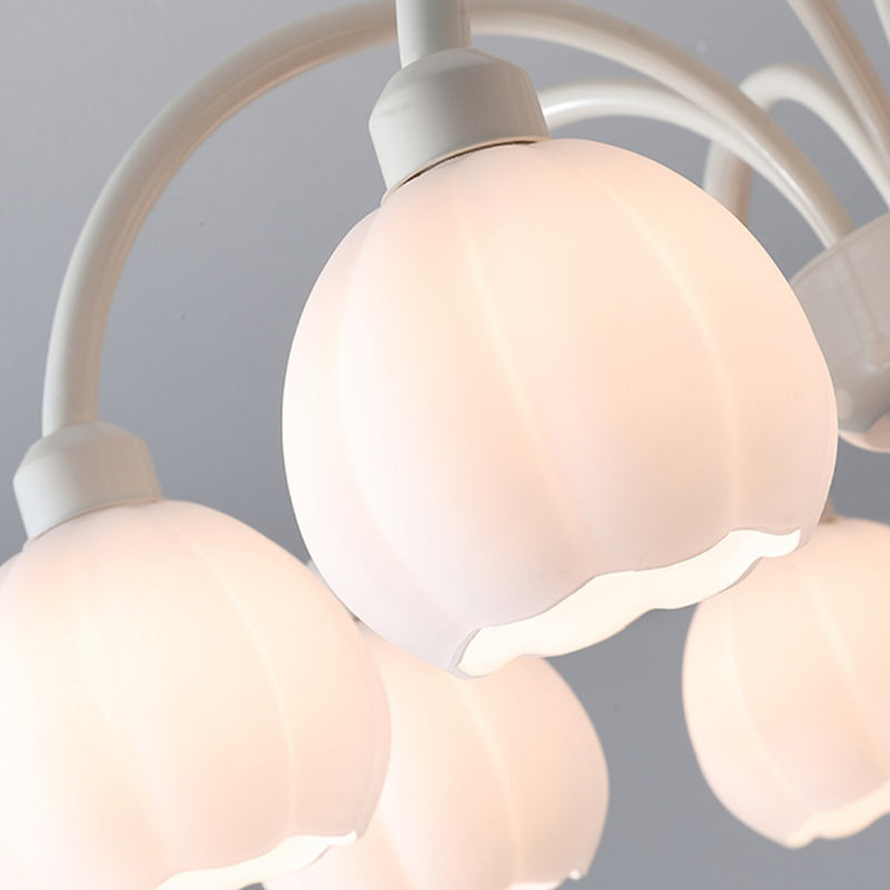 Zeitgenössischer skandinavischer Creme-Pod-Blumenzweig-Glas-Eisen 6/8 Licht-Kronleuchter für das Wohnzimmer 