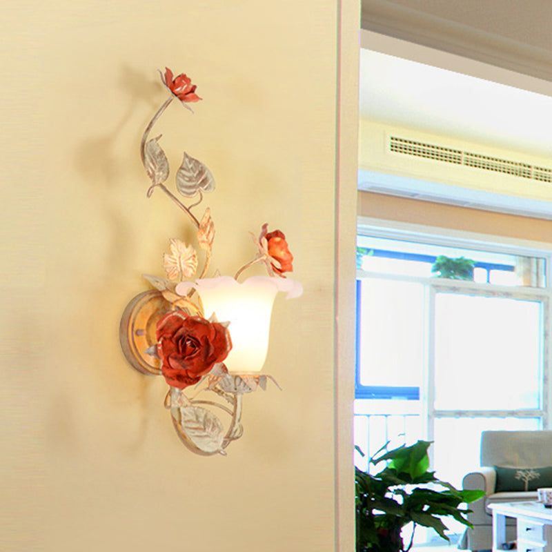 Traditional Rustic Rose Leaf Round Glass Iron 1-Light Wall Sconce Lamp For Bedroom