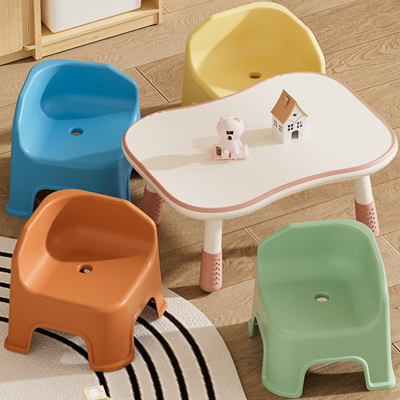 Modern Minimalist Square Irregular Border Plastic Low Stool For Living Room