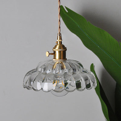 Suspension lumineuse en laiton avec verre rond et fleurs japonaises traditionnelles à 1 lumière pour salon 