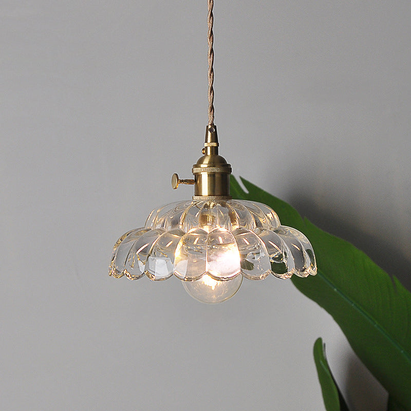 Suspension lumineuse en laiton avec verre rond et fleurs japonaises traditionnelles à 1 lumière pour salon 