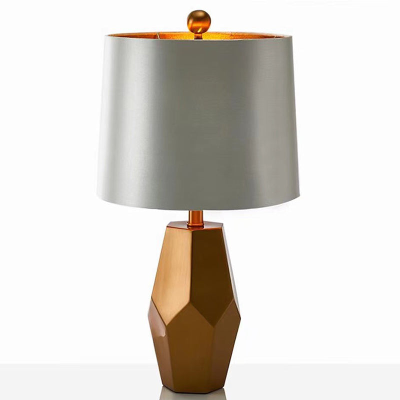 Lampe de Table Moderne de Luxe en Métal avec Abat-Jour Rond en Lin à Motif Festonné et Diamant à 1 Lumière pour Salon 