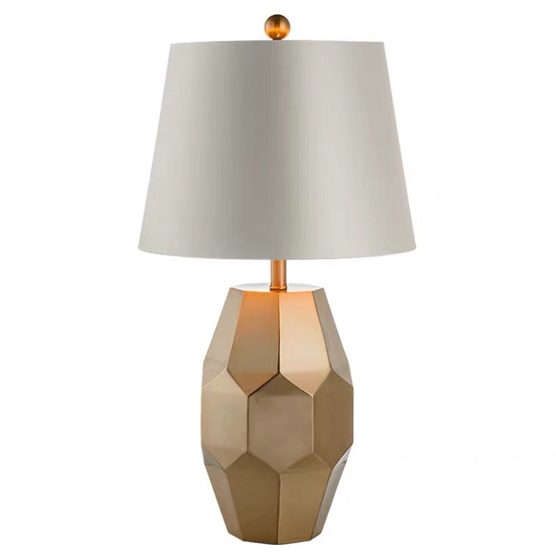 Lampe de Table Moderne de Luxe en Métal avec Abat-Jour Rond en Lin à Motif Festonné et Diamant à 1 Lumière pour Salon 