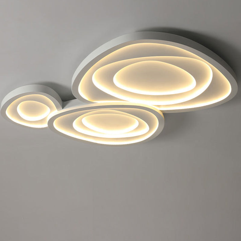 Lumière de plafond LED en acrylique et fer avec motif de triangle rose crème modern pour salon 