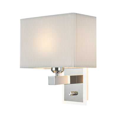 Moderne minimalistische Wandlampe mit gewelltem quadratischem Stoffschirm und einer Lichtquelle für das Wohnzimmer 