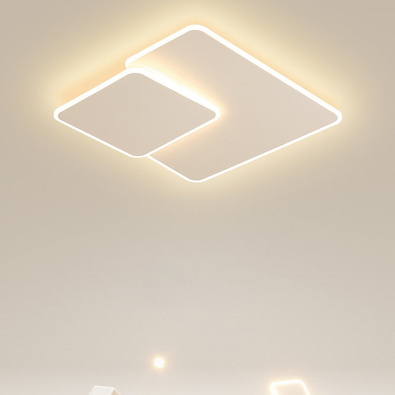 Plafonnier LED carré en acrylique et fer superposé de simplicité moderne pour salon 