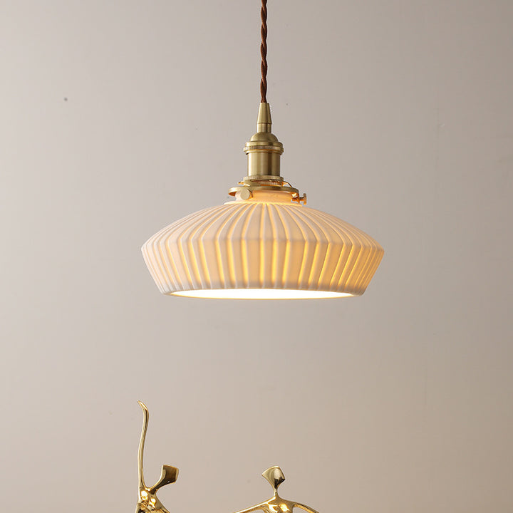 Zeitgenössische skandinavische runde zylindrische Schale Glas Messing 1-Licht Pendelleuchte für Wohnzimmer 