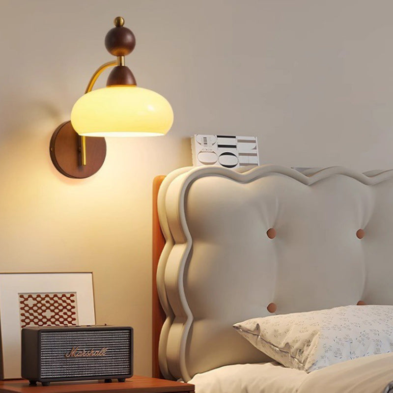 Traditionelle Vintage Runde Kugel Halbrunde Glas Eschenholz Hardware 1-Licht Wandleuchte Für Wohnzimmer 