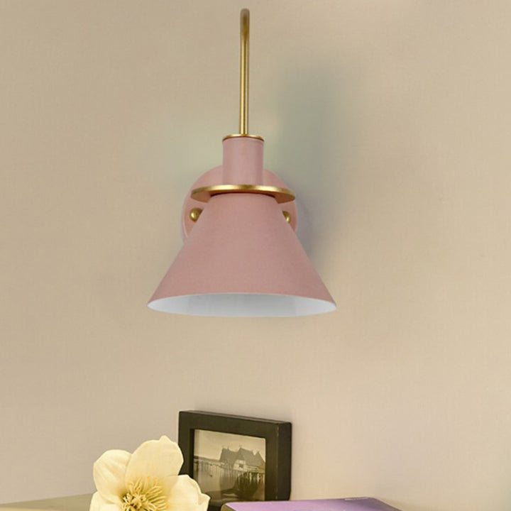 Contemporary Scandinavian Scalloped Curved Round Iron 1-Light Wall Sconce Lamp For Living Room