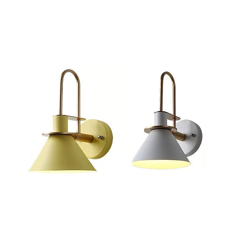 Contemporary Scandinavian Scalloped Curved Round Iron 1-Light Wall Sconce Lamp For Living Room