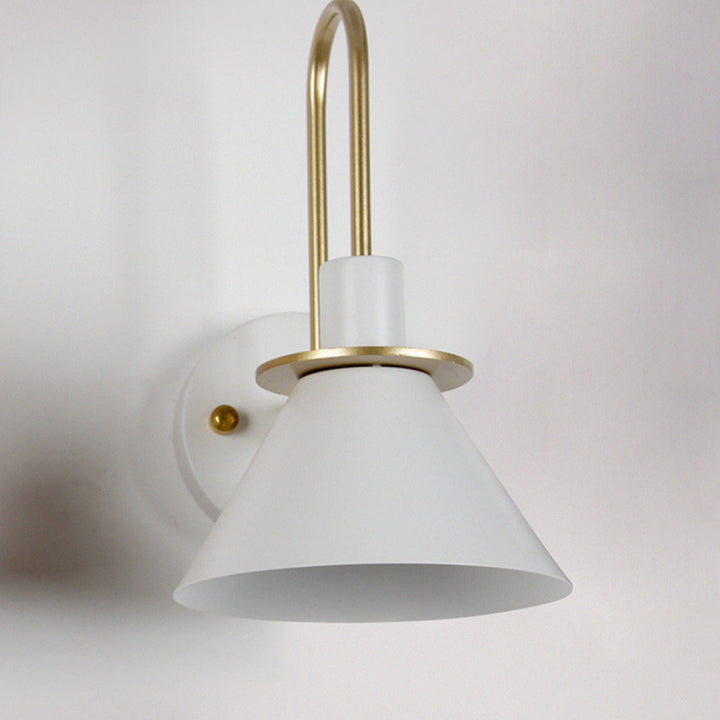 Contemporary Scandinavian Scalloped Curved Round Iron 1-Light Wall Sconce Lamp For Living Room
