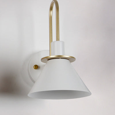 Contemporary Scandinavian Scalloped Curved Round Iron 1-Light Wall Sconce Lamp For Living Room