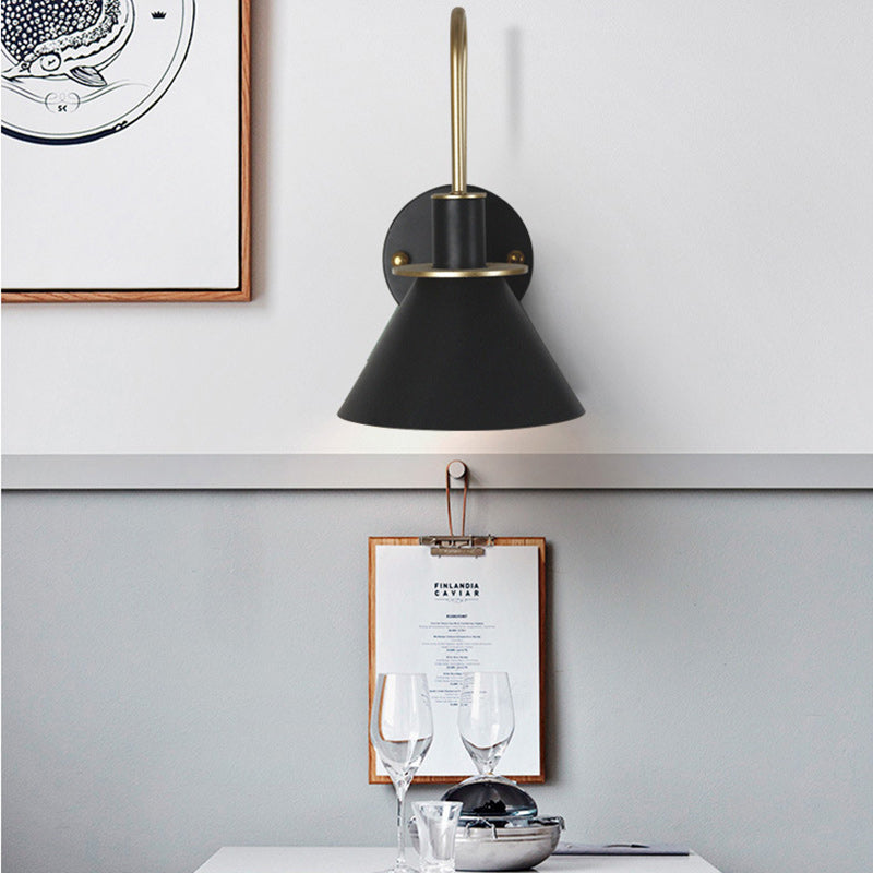 Contemporary Scandinavian Scalloped Curved Round Iron 1-Light Wall Sconce Lamp For Living Room