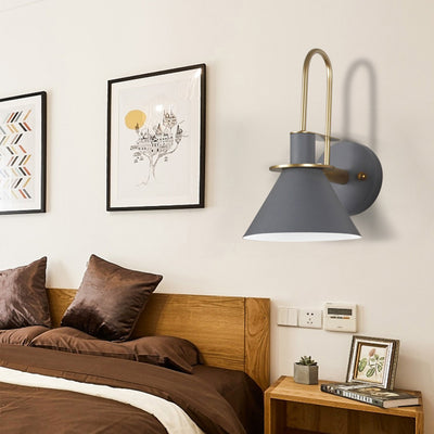 Contemporary Scandinavian Scalloped Curved Round Iron 1-Light Wall Sconce Lamp For Living Room