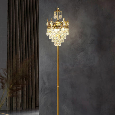 Lampe de sol traditionnelle de luxe en cuivre et laiton avec pendentif couronne en cristal à 3 lumières pour chambre 