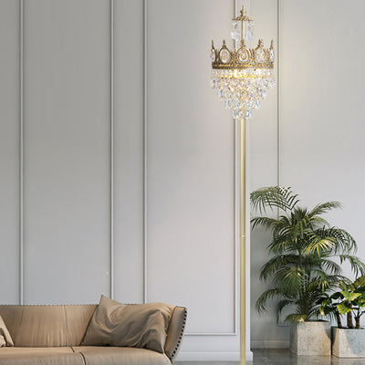 Lampe de sol traditionnelle de luxe en cuivre et laiton avec pendentif couronne en cristal à 3 lumières pour chambre 