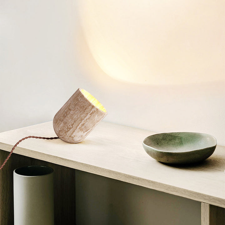 Lampe de table 1 lumière en cylindre fait main en travertin japonais traditionnel pour chevet 