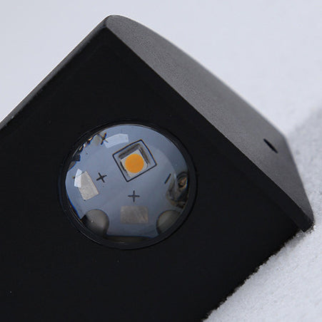Lampe murale LED en aluminium cylindrique étanche à arche de simplicité moderne pour patio extérieur 