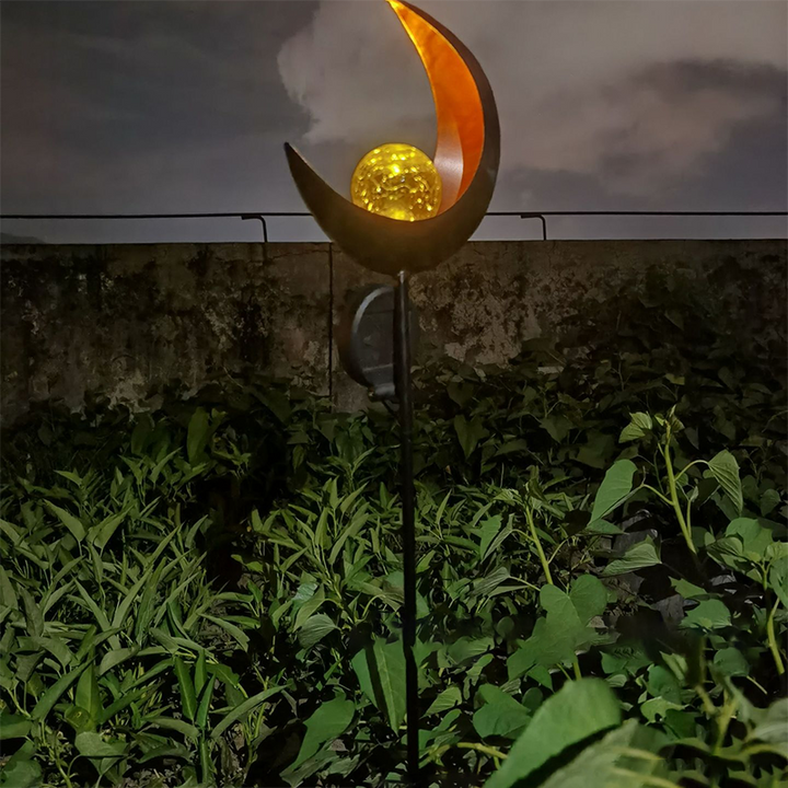 Éclairage paysager à LED en forme de goutte de lune flamme en fer solaire étanche traditionnel européen pour jardin 