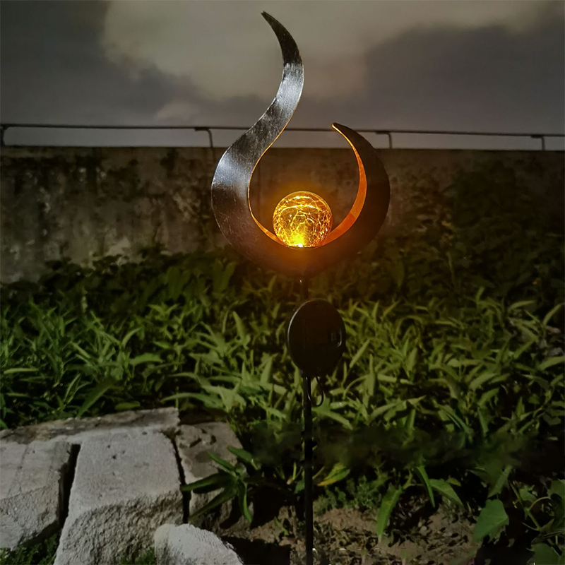 Éclairage paysager à LED en forme de goutte de lune flamme en fer solaire étanche traditionnel européen pour jardin 