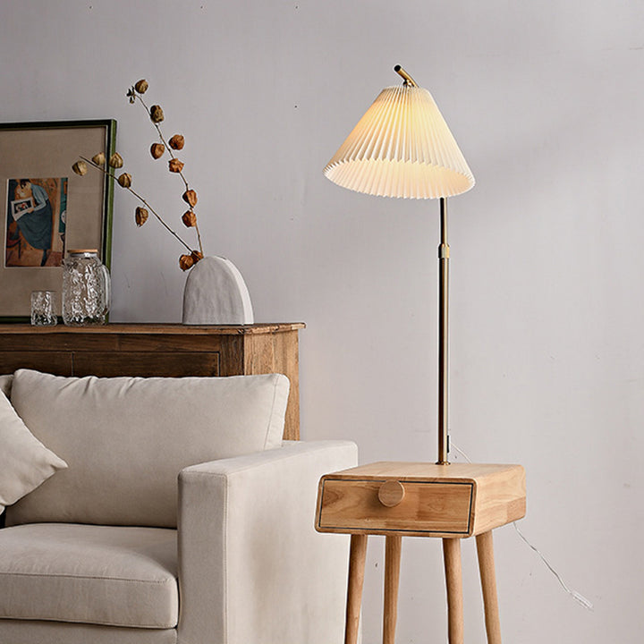 Traditionelle japanische Stoff-Holz-Stehlampe mit konischem Plissee und rundem Regal, 1 Licht, für Wohnzimmer 