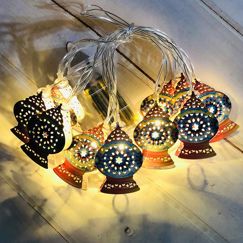 Zeitgenössische Boho Eisen Laterne Teardrop Stern LED String Lichter Außenbeleuchtung für Garten 